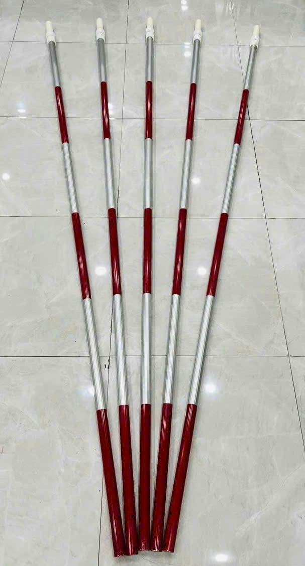 Sào cứu hộ hồ bơi
